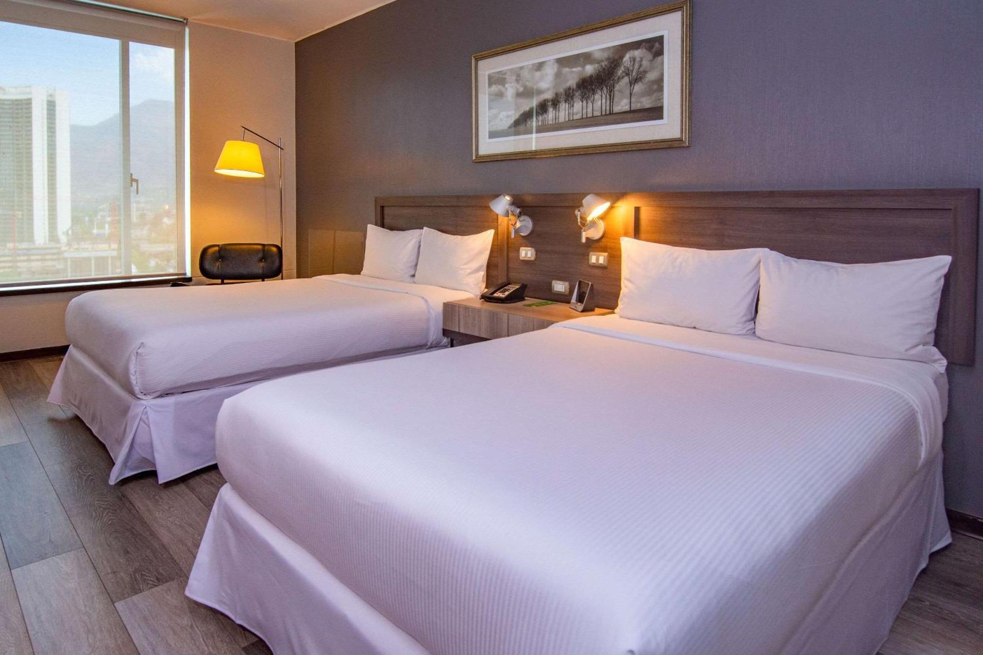 Plaza El Bosque Nueva Condes Hotel